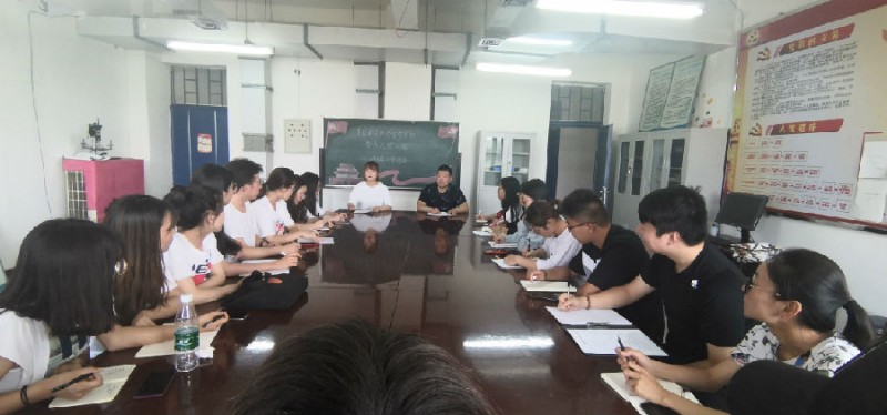 大同大學醫(yī)學院2019年招生辦聯(lián)系電話