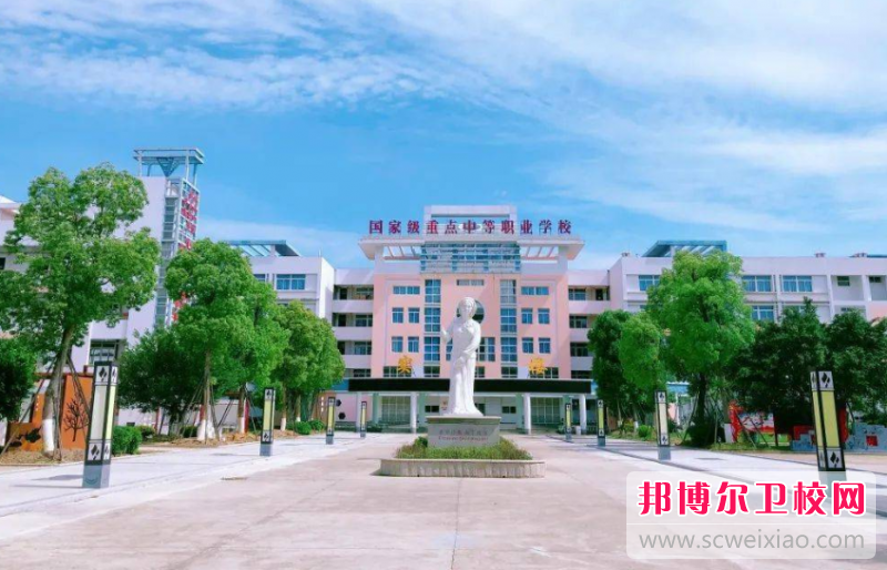 福建省福清衛(wèi)生學(xué)校的農(nóng)村醫(yī)學(xué)專(zhuān)業(yè)招生如何(2023參考)