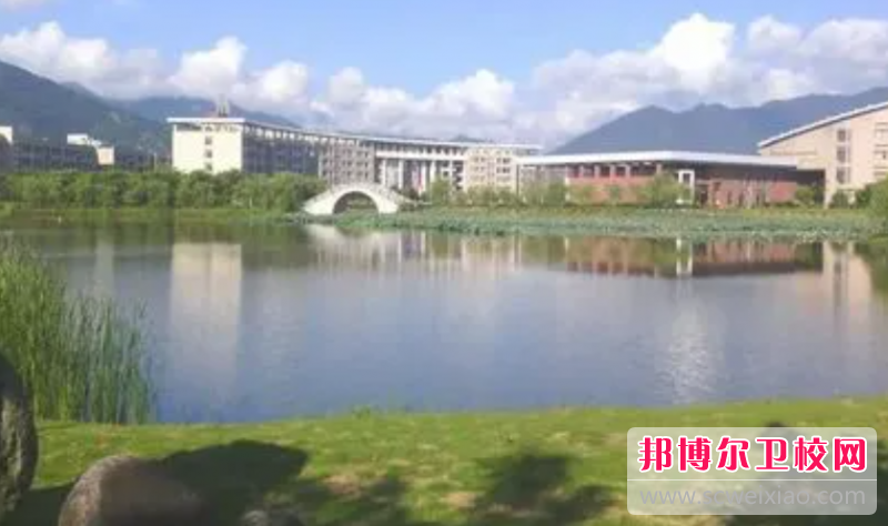 2023福建醫(yī)科大學(xué)有哪些專業(yè) 福建醫(yī)科大學(xué)開設(shè)的專業(yè)一覽表