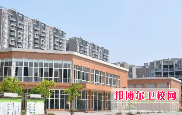 四川2023年有哪些護理學(xué)校最好就業(yè)